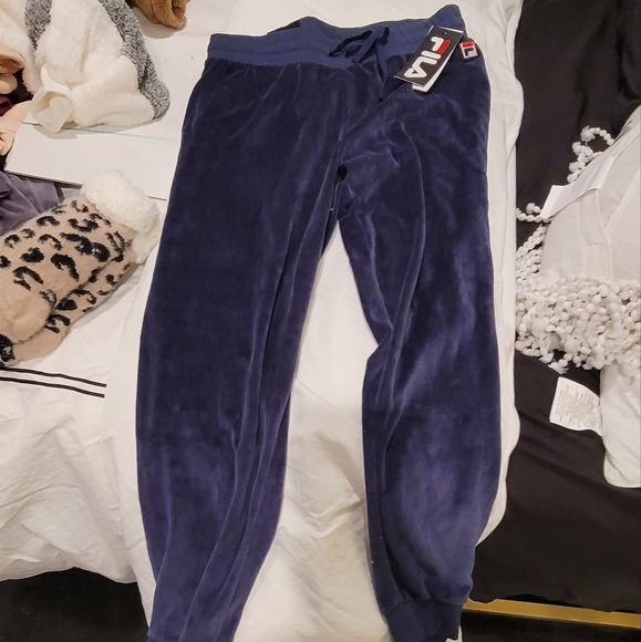 Fila Women's Jogger Velour Sweatpants - Picture 1 of 5